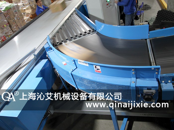 轉(zhuǎn)彎輸送機在生產(chǎn)線中發(fā)揮作用巨大 轉(zhuǎn)彎輸送機在生產(chǎn)線中發(fā)揮作用巨大